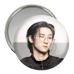 آینه جیبی آی ام گروه مانستا اکس MONSTA X