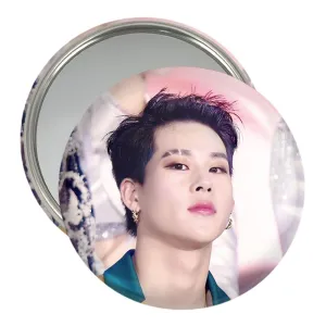 آینه جیبی جوهان گروه مانستا اکس MONSTA X