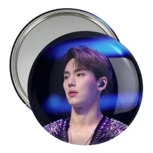 آینه جیبی شونو گروه مانستا اکس MONSTA X