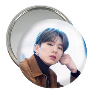 آینه جیبی کیهیون گروه مانستا اکس MONSTA X