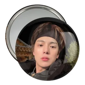 آینه جیبی مینهیوک گروه مانستا اکس MONSTA X