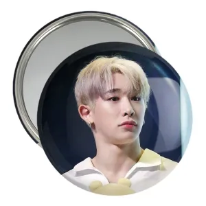آینه جیبی ونهو گروه مانستا اکس Monsta X