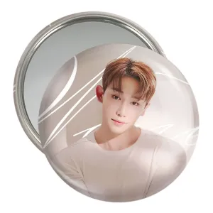 آینه جیبی ونهو گروه مانستا اکس Monsta X