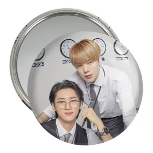 آینه جیبی گروه مانستا اکس Monsta X