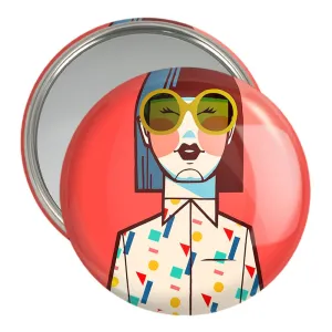 آینه جیبی دختر