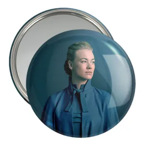 آینه جیبی سریال سرگذشت یک ندیمه The Handmaid's Tale
