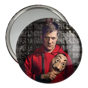آینه جیبی مارتین بروتر سریال Money Heist