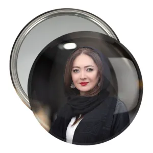 آینه جیبی نیکی کریمی
