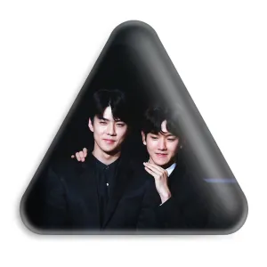 پیکسل مثلثی گروه اکسو EXO