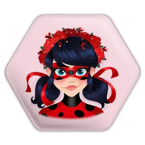 پیکسل شش ضلعی دختر کفشدوزکی