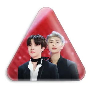 پیکسل مثلثی گروه بی تی اس BTS