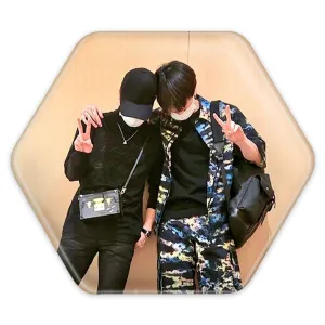 پیکسل شش ضلعی گروه بی تی اس BTS