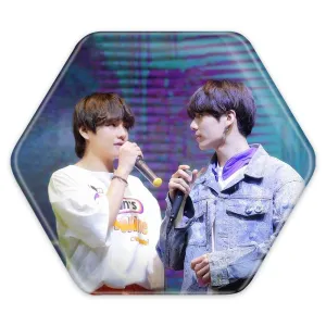 پیکسل شش ضلعی  تهیونگ و جونگ کوک ویکوک گروه بی تی اس BTS
