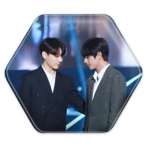 پیکسل شش ضلعی  تهیونگ و جونگ کوک ویکوک گروه بی تی اس BTS