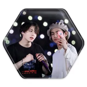 پیکسل شش ضلعی  تهیونگ و جونگ کوک ویکوک گروه بی تی اس BTS