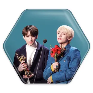 پیکسل شش ضلعی  تهیونگ و جونگ کوک ویکوک گروه بی تی اس BTS