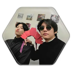 پیکسل شش ضلعی  تهیونگ و جونگ کوک ویکوک گروه بی تی اس BTS