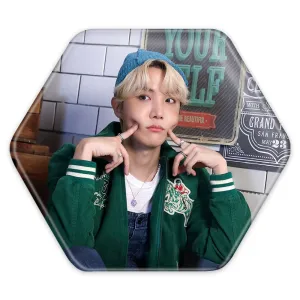 پیکسل شش ضلعی جی هوپ J Hope گروه بی تی اس BTS