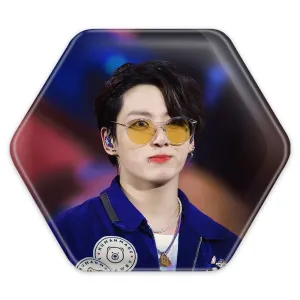 پیکسل شش ضلعی جونگ کوک Jung Kook گروه بی تی اس BTS