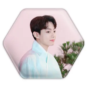 پیکسل شش ضلعی جونگ کوک Jung Kook گروه بی تی اس BTS