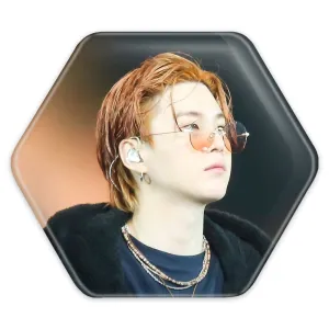 پیکسل شش ضلعی شوگا Suga گروه بی تی اس BTS