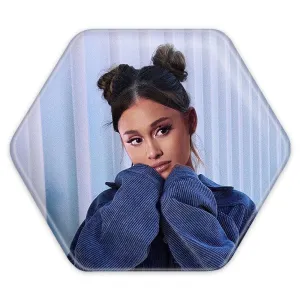 پیکسل شش ضلعی آریانا گرانده Ariana Grande