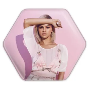 پیکسل شش ضلعی سلنا گومز Selena Gomez