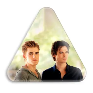 پیکسل مثلثی خاطرات یک خون آشام The Vampire Diaries