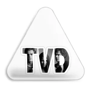 پیکسل مثلثی خاطرات یک خون آشام The Vampire Diaries