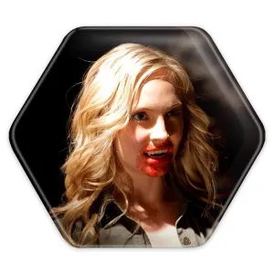 پیکسل شش ضلعی کارولاین فوربز خاطرات یک خون آشام The Vampire Diaries
