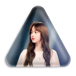 پیکسل مثلثی لیسا گروه بلک پینک Black Pink