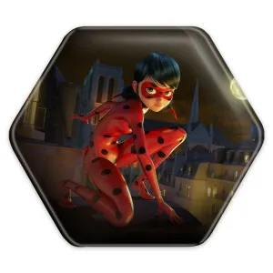 پیکسل شش ضلعی دختر کفشدوزکی