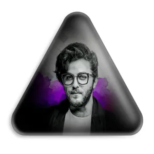 پیکسل مثلثی مسیح و آرش عدل پرور