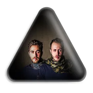 پیکسل مثلثی مسیح و آرش عدل پرور