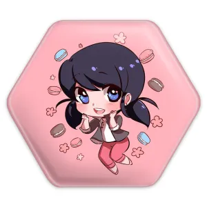 پیکسل شش ضلعی دختر کفشدوزکی