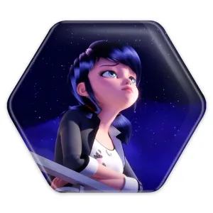 پیکسل شش ضلعی دختر کفشدوزکی