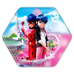 پیکسل شش ضلعی دختر کفشدوزکی