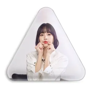 پیکسل مثلثی لیسا گروه بلک پینک Black Pink