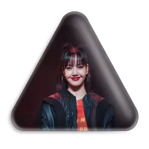 پیکسل مثلثی لیسا گروه بلک پینک Black Pink