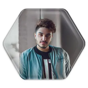 پیکسل شش ضلعی آرون افشار
