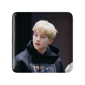 پیکسل مربعی جوهان گروه مانستا اکس MONSTA X