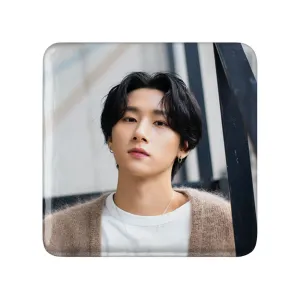 پیکسل مربعی آی ام گروه مانستا اکس MONSTA X