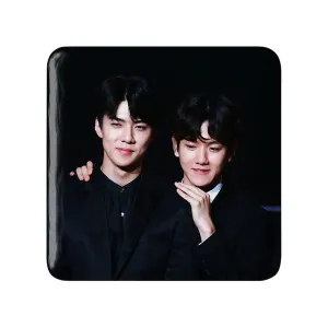 پیکسل مربعی گروه اکسو EXO