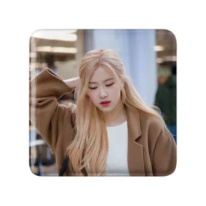 پیکسل مربعی رزی گروه بلک پینک Black Pink