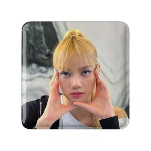 پیکسل مربعی لیسا گروه بلک پینک Black Pink