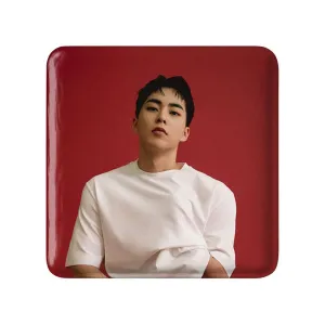 پیکسل مربعی شیومین گروه اکسو EXO