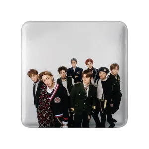 پیکسل مربعی گروه اکسو EXO