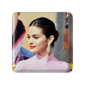 پیکسل مربعی سلنا گومز Selena Gomez
