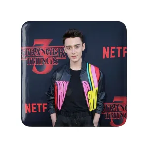پیکسل مربعی نوآه سریال استرنجر تینگز Stranger Things