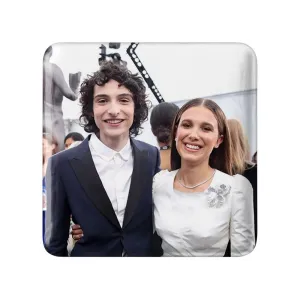 پیکسل مربعی میلی و فین سریال استرنجر تینگز Stranger Things